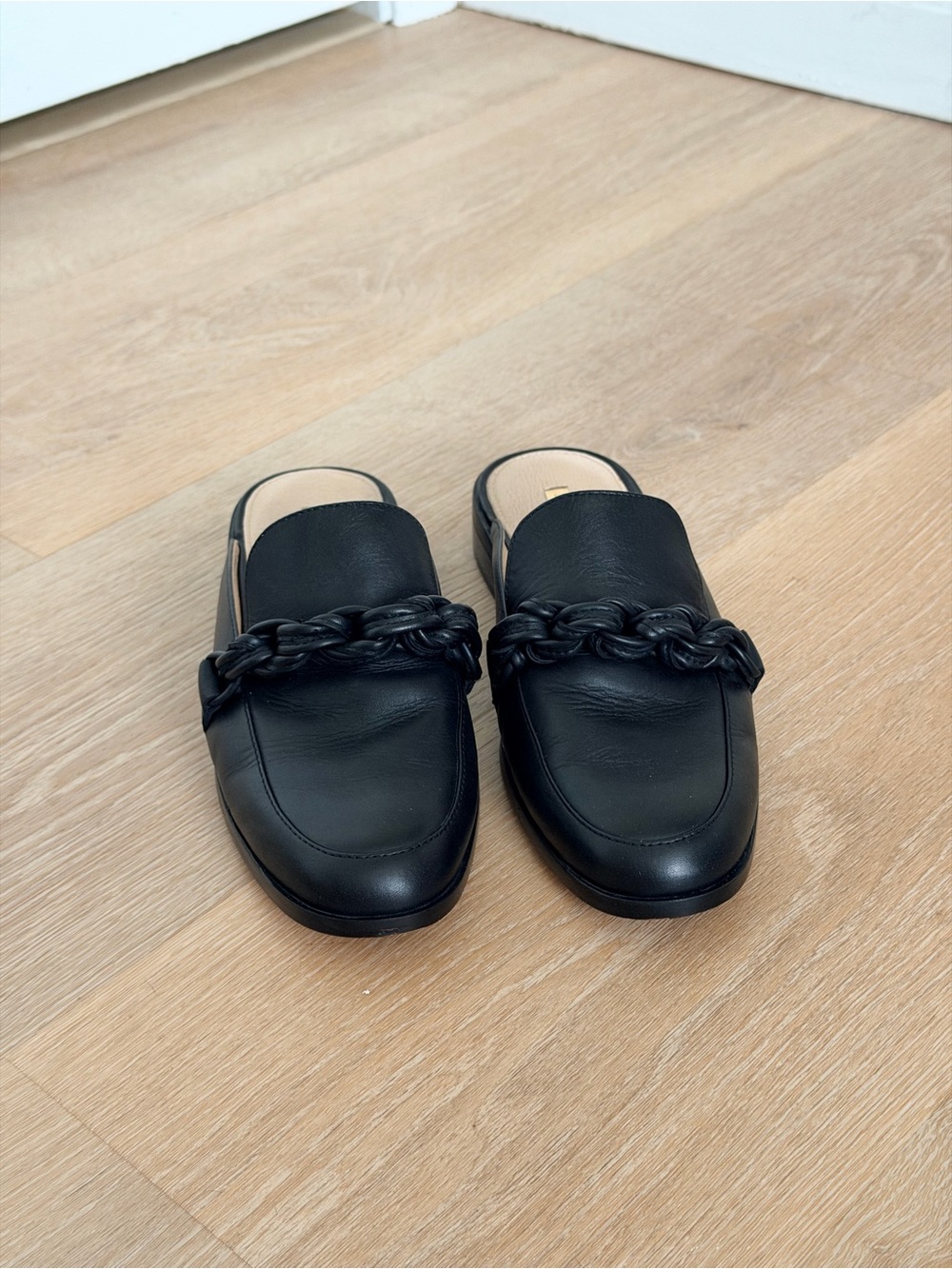 Vince Camuto Louise et Cie LO-BYER Braided Knot Chain Leather Mules Flats 9 Doen - Picture 3 of 8